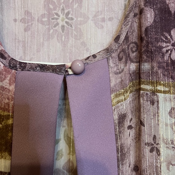 Lavender/Purple Patterned Sheer Jacket with one button. Size 6 - Picture 3 of 5
